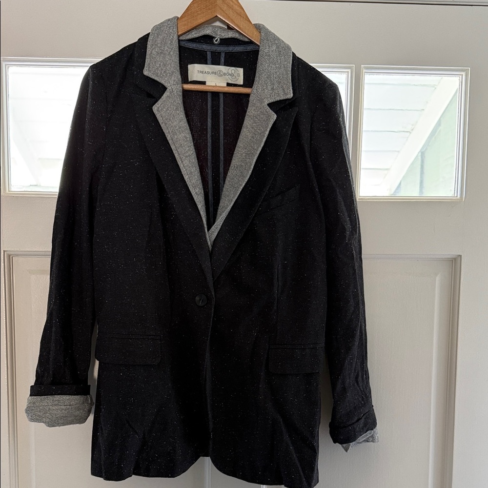 Black and Gray Blazer